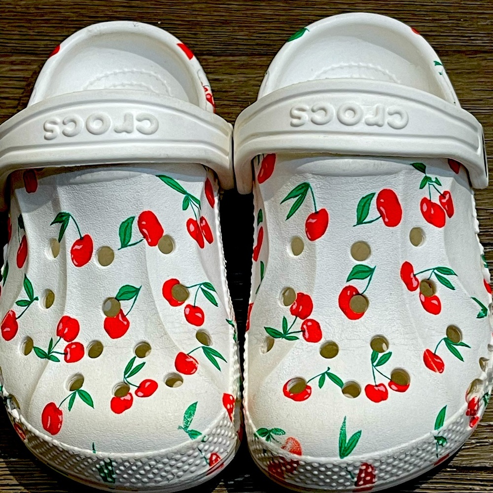Crocs Unisex-Child Baya Graphic Tie-Dye Clogs